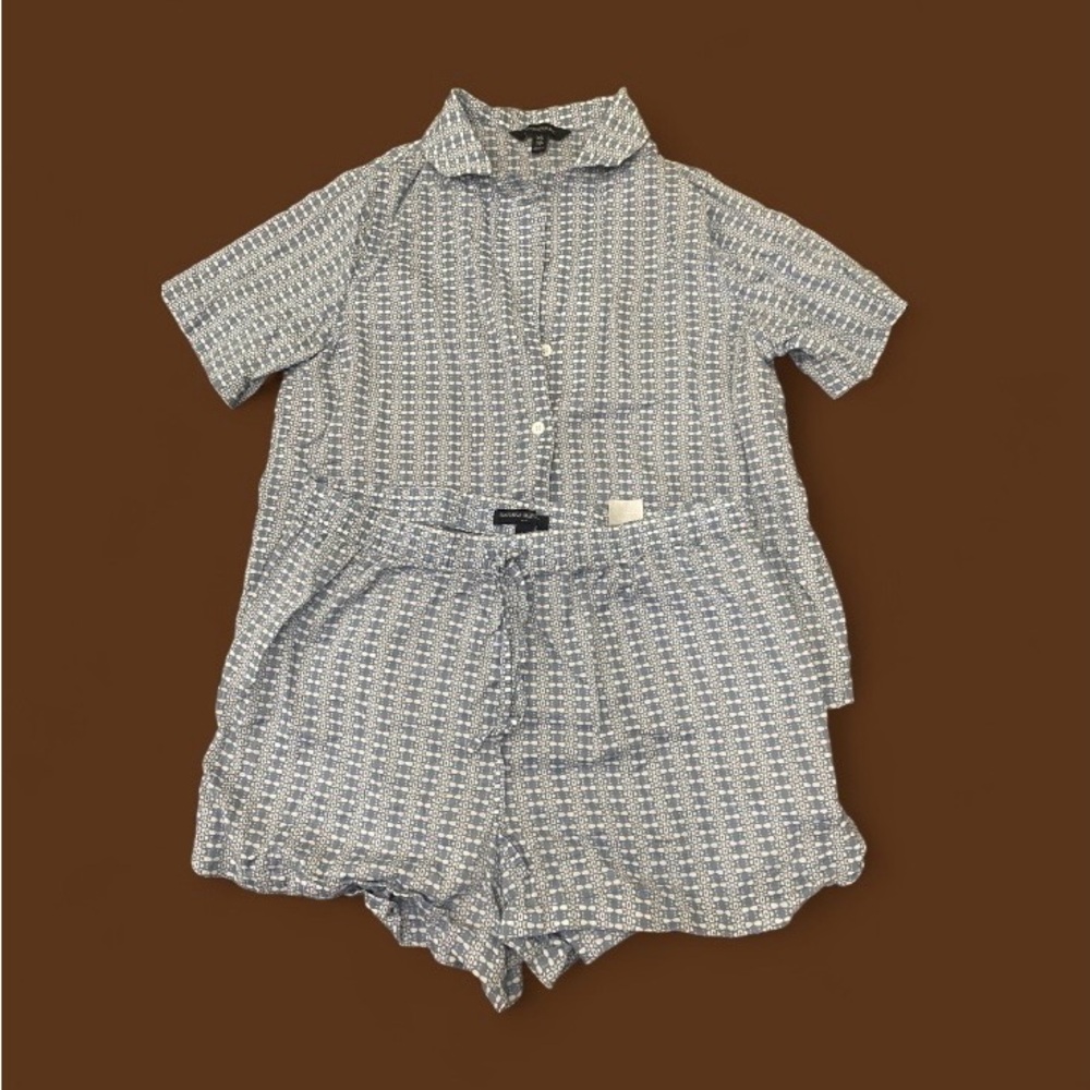 Banana Republic Button-Up Shirt and Shorts Set for Women